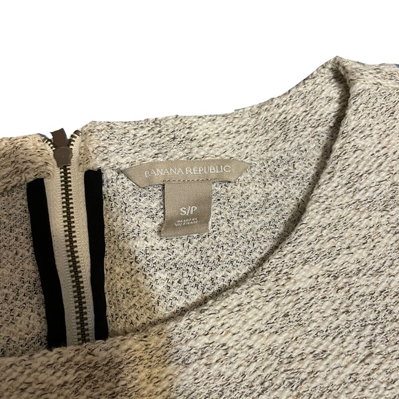 Banana Republic Sweater Top - Picture 3 of 6
